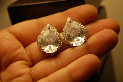 ELEGANT ZIRCON EARRINGS
