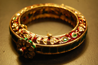 KARA IN MEENA & KUNDAN
