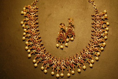 SOUTH INDIAN NECKLACE SET