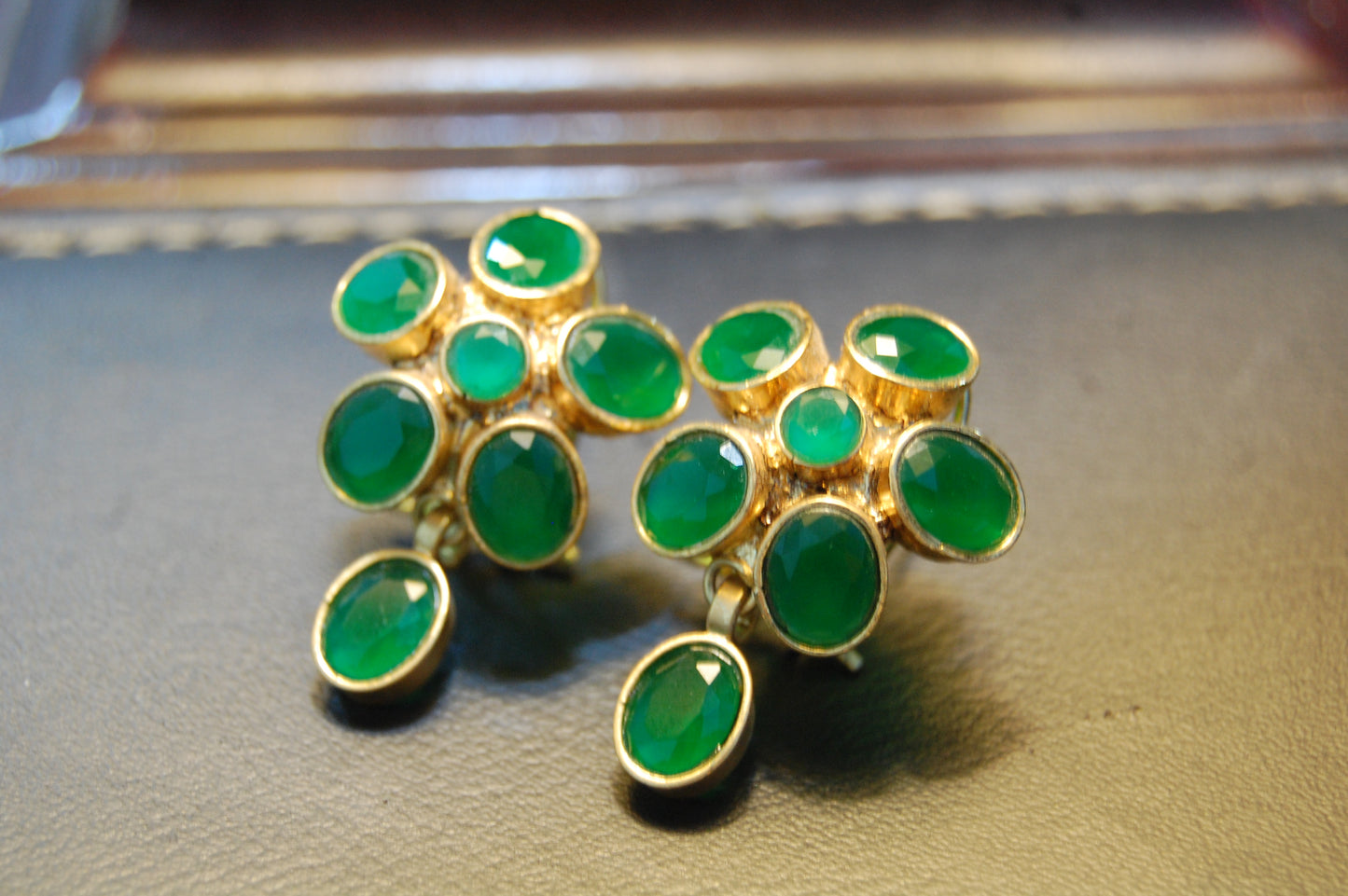 GREEN FLORAL EARRINGS