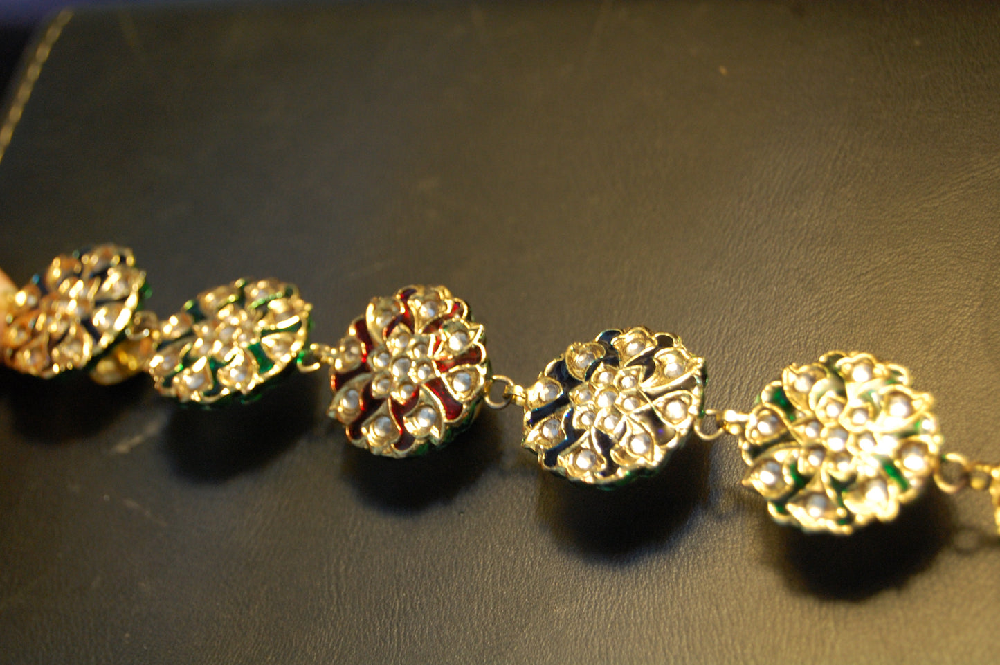 KUNDAN & MEENA BUTTON PATTI
