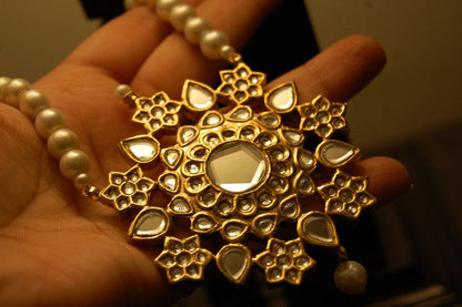 KUNDAN & PEARL MALA SET