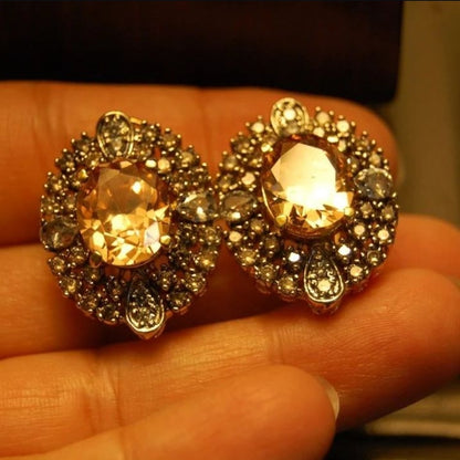 CHAMPAGNE AND ZIRCON EARRINGS