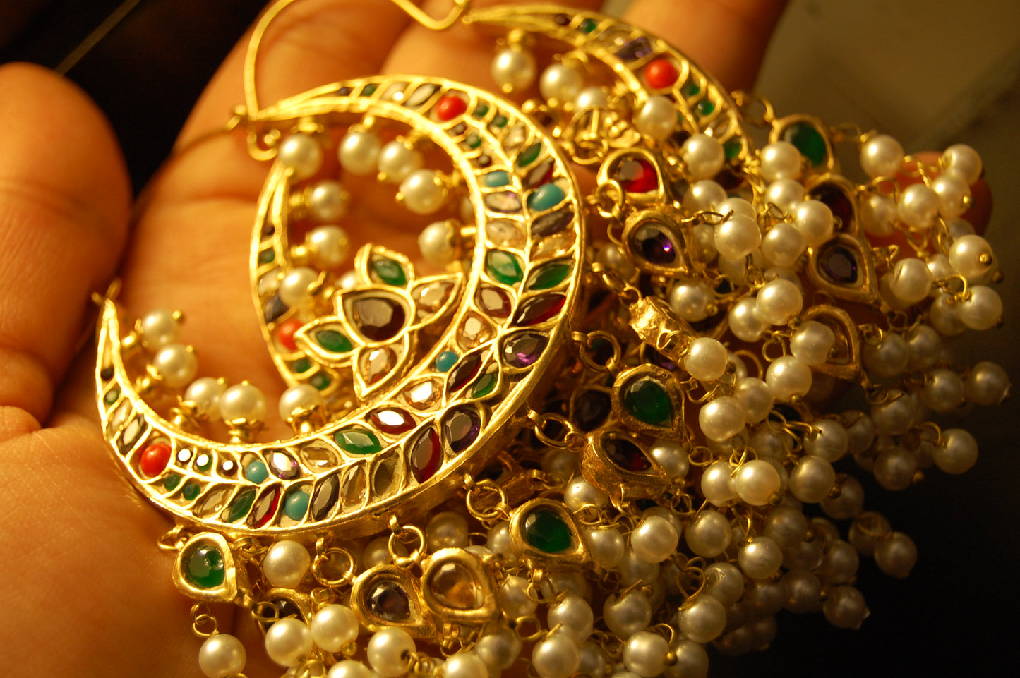 LARGE BALAS IN NAURATAN & PEARLS