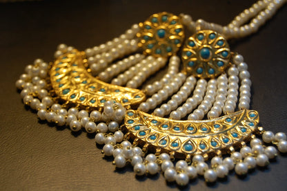 JHOOMAR STYLE EARRINGS IN PEARLS & FEROZA