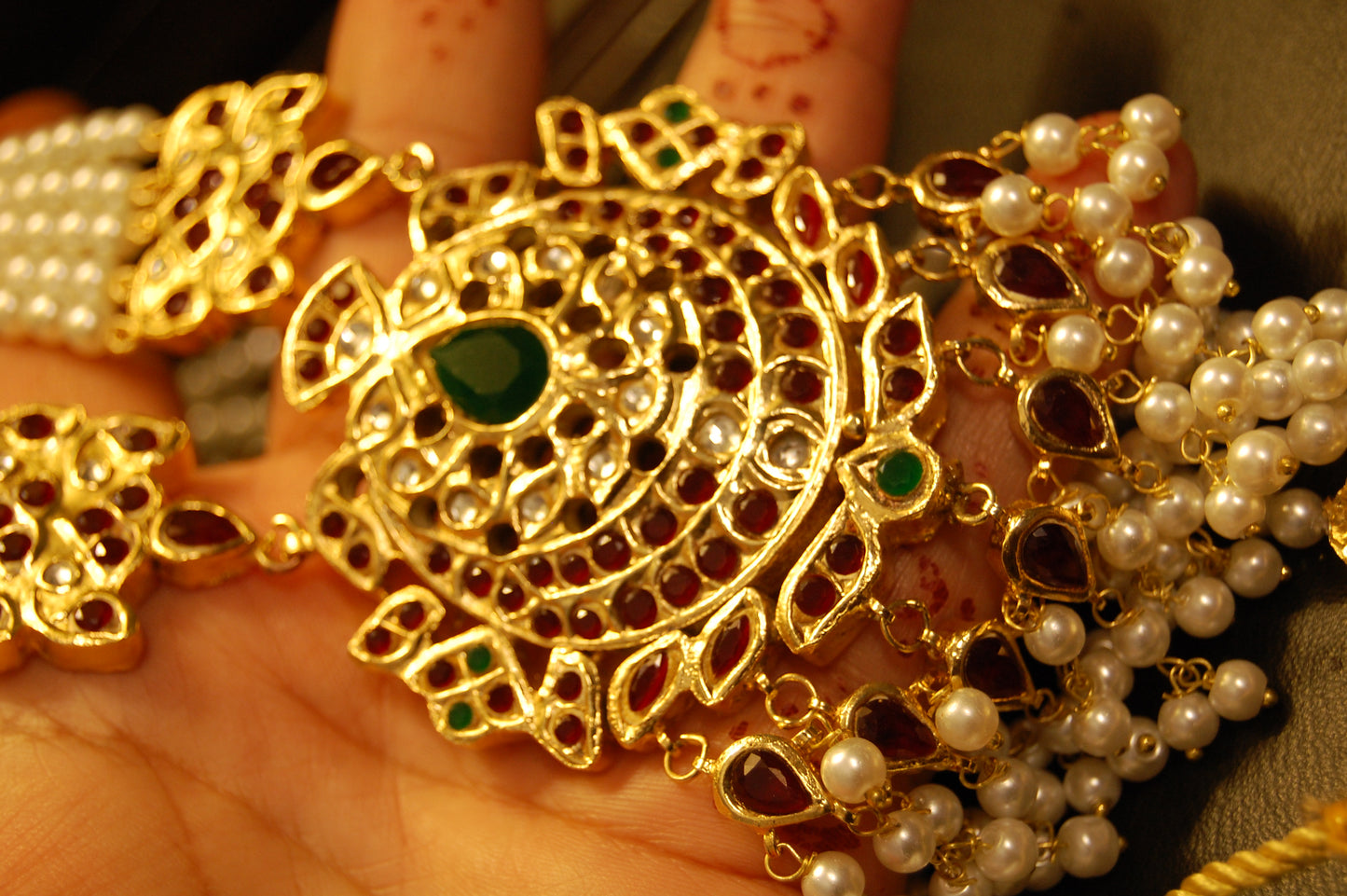 GREEN & RED KUNDAN MALA