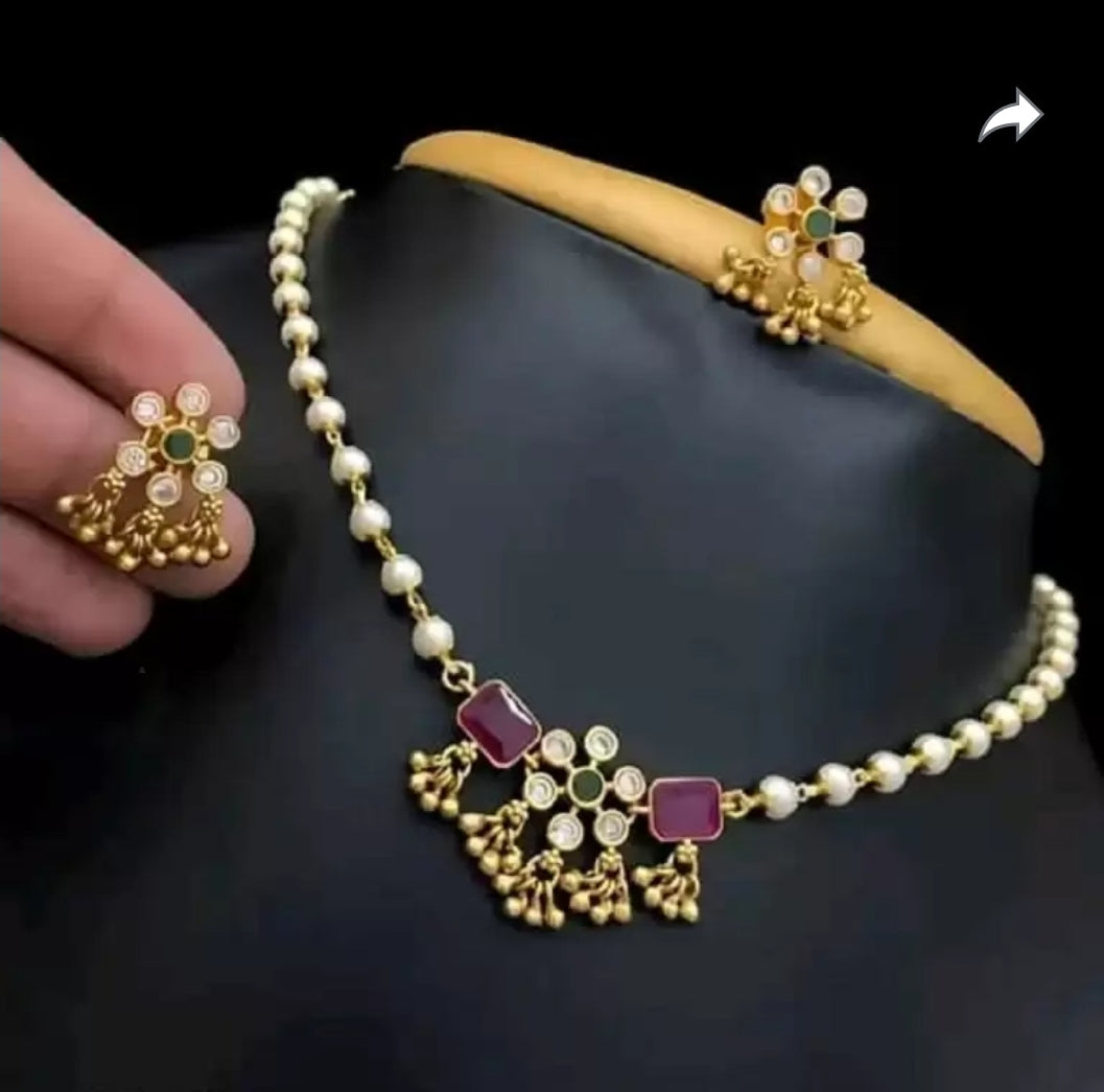 DELICATE CHAIN SET