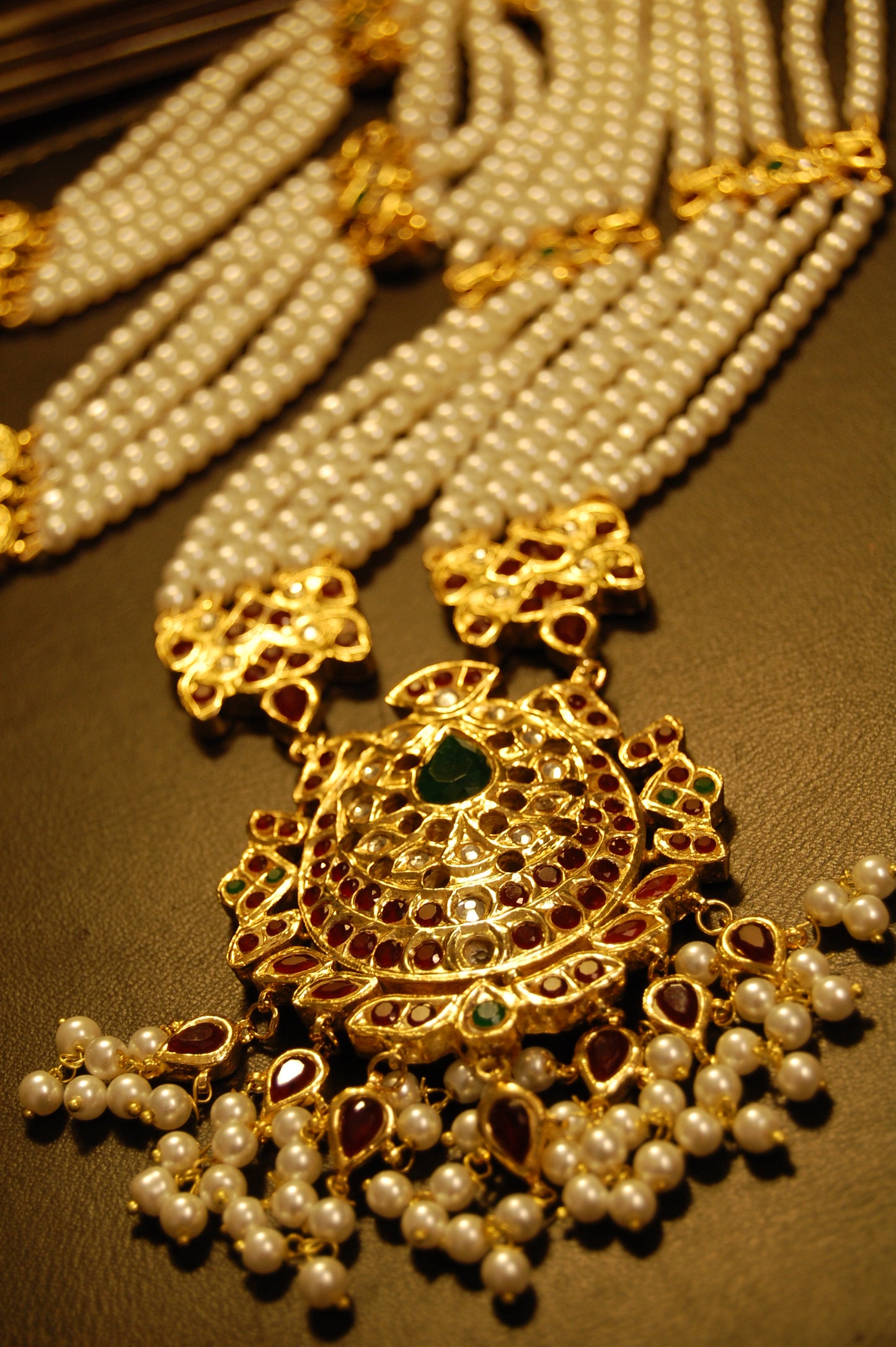 GREEN & RED KUNDAN MALA