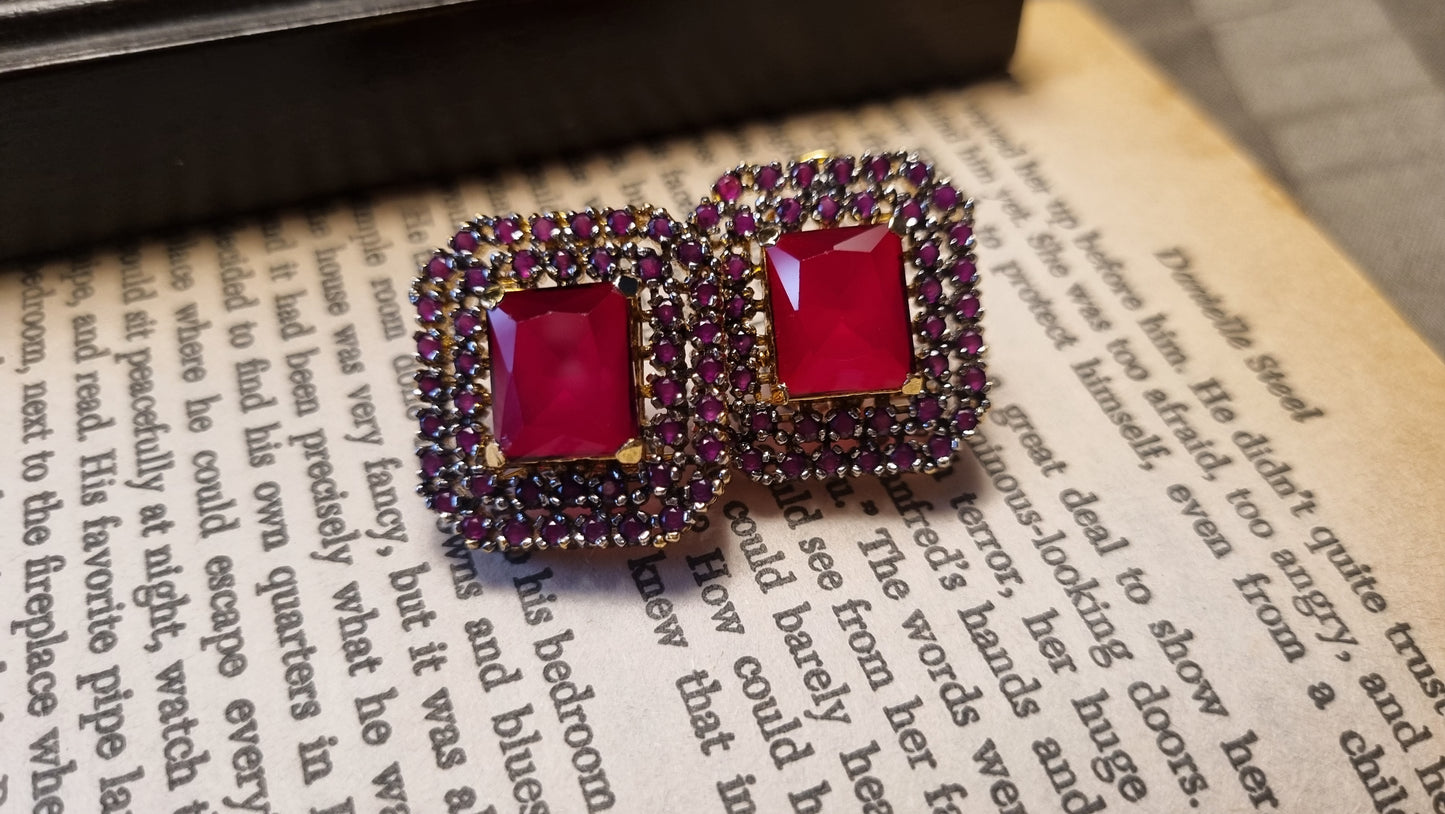 RED SQUARE EARRINGS