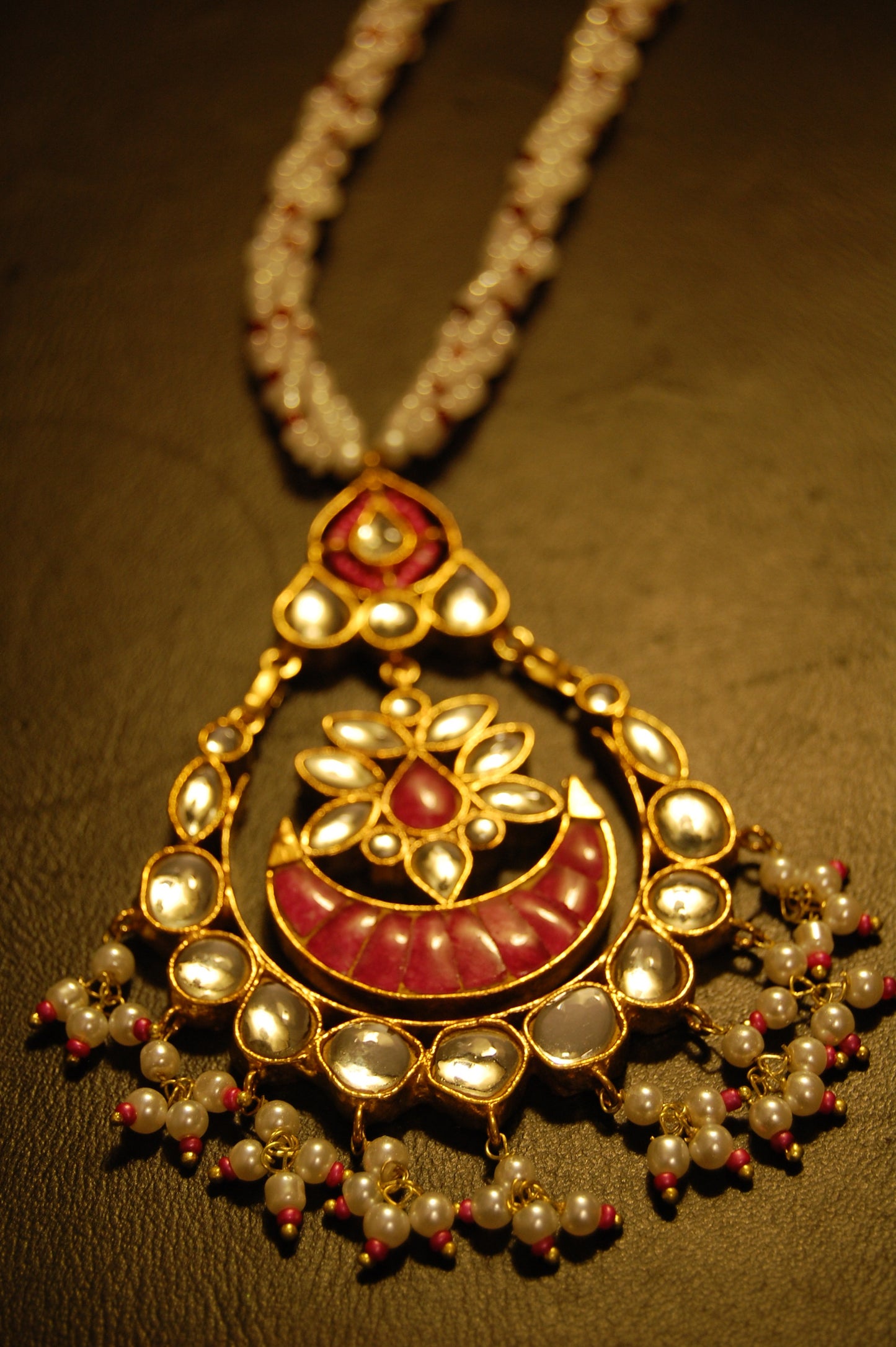 ELEGANT KUNDAN MALA IN RED