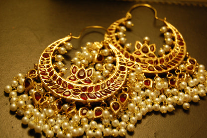 BALAS IN RED & PEARLS