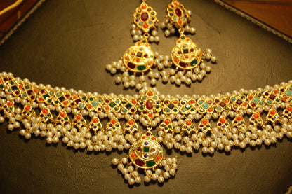 NAURATAN MULTI & PEARLS CHOKER SET