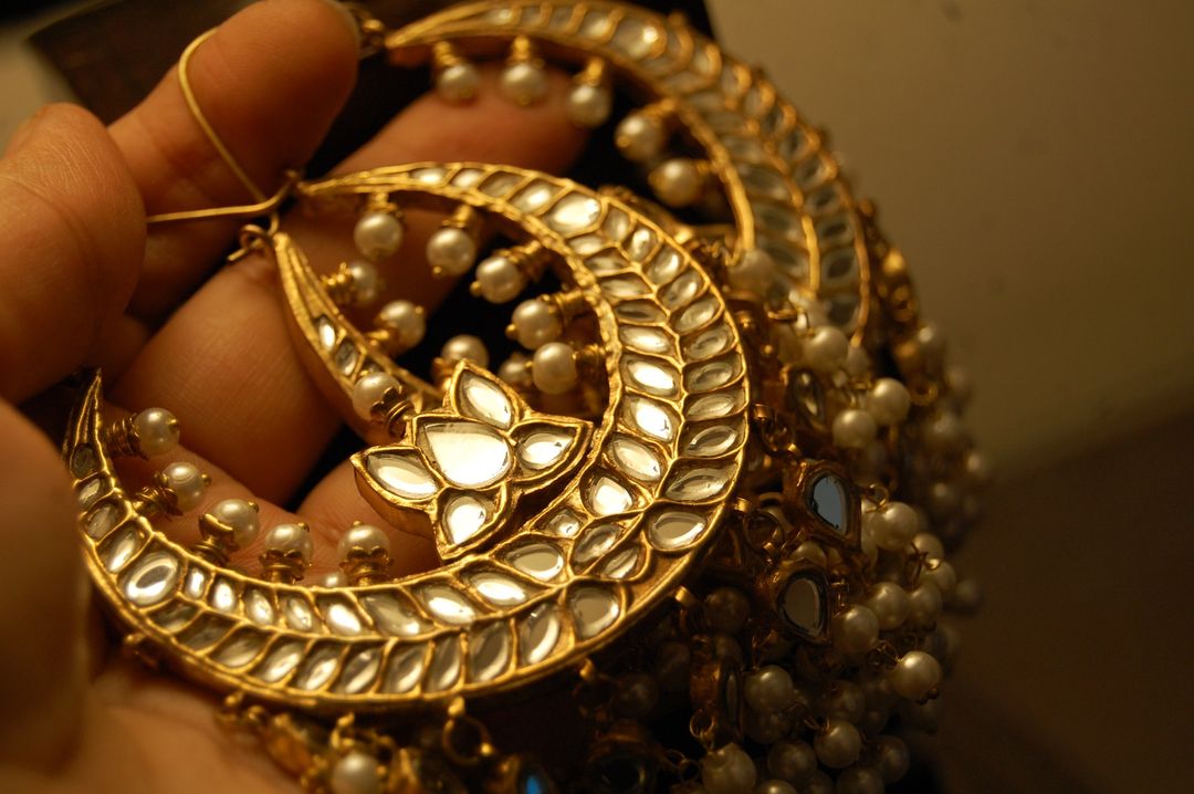 LARGE BALAS IN KUNDAN & PEARLS