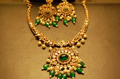 SOUTH INDIAN NECKLACE SET IN GREEN & ZIRCON