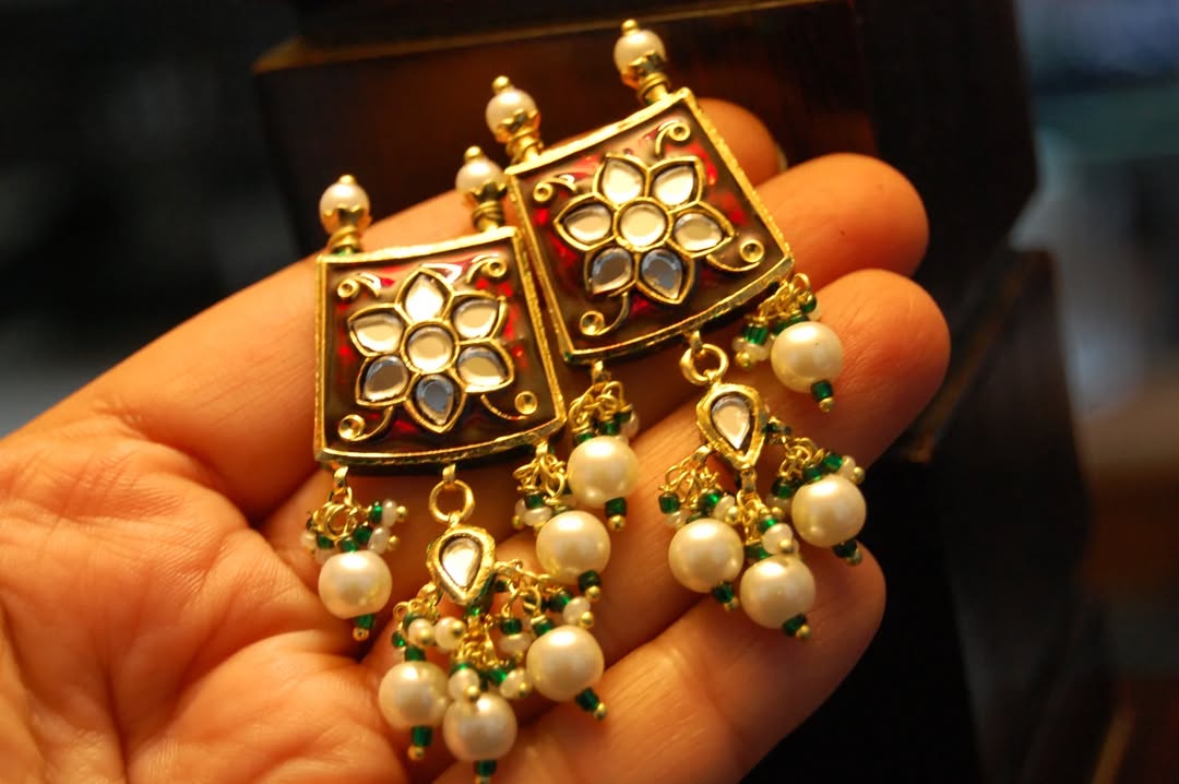 RED MEENA & KUNDAN EARRINGS