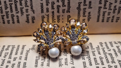 CHAMPAGNE EARRINGS WITH PEARLS