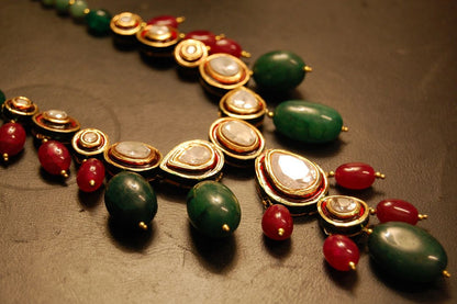 POLKI KUNDAN MALA IN RED & GREEN