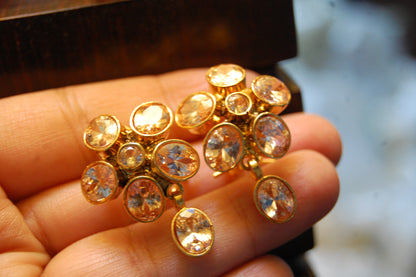 CHAMPAGNE FLORAL EARRINGS