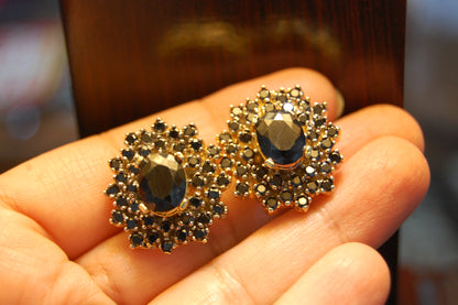 BLACK  EARRINGS
