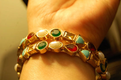ELEGANT MULTI STONE BANGLES