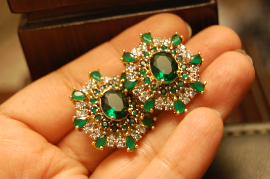 GREEN ZIRCON EARRINGS