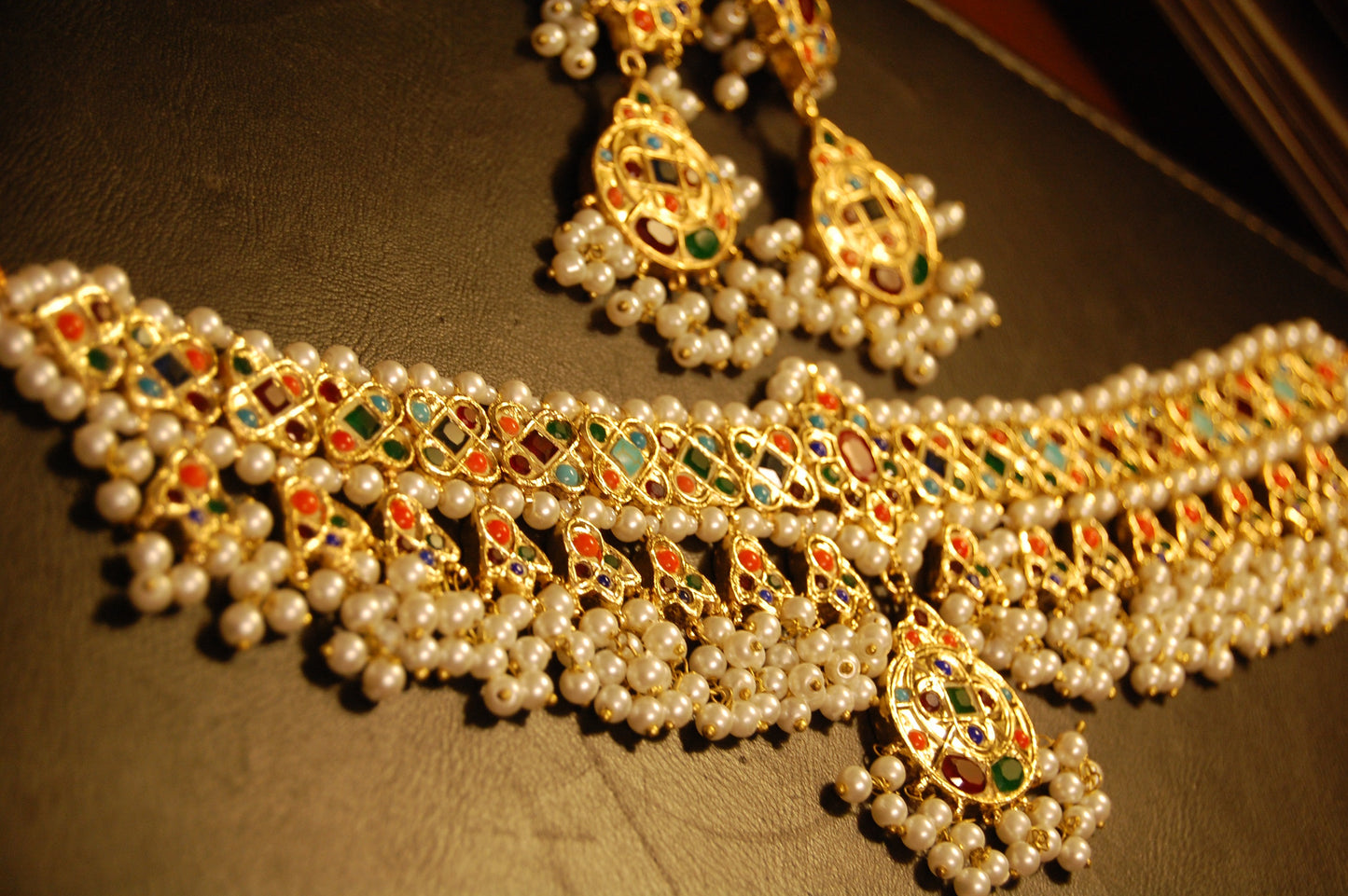 NAURATAN MULTI & PEARLS CHOKER SET