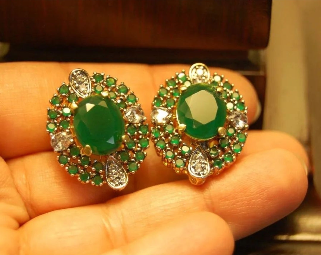 EMERALD GREEN EARRINGS