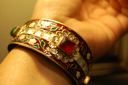 KARA IN MEENA & KUNDAN