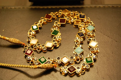 MULTI STONE NECKLACE