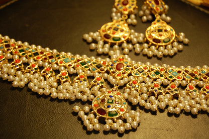 NAURATAN MULTI & PEARLS CHOKER SET