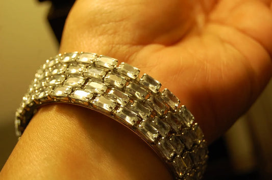 SET OF 4 ZIRCON BANGLES IN  SILVER BASE