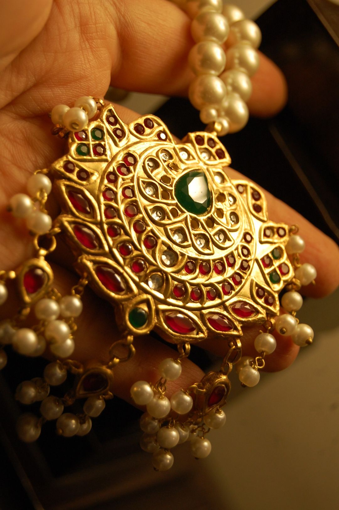 GREEN & RED KUNDAN MALA