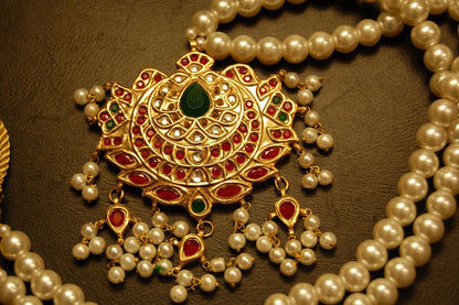 GREEN & RED KUNDAN MALA