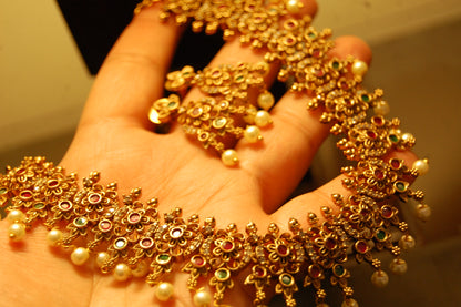 SOUTH INDIAN NECKLACE SET