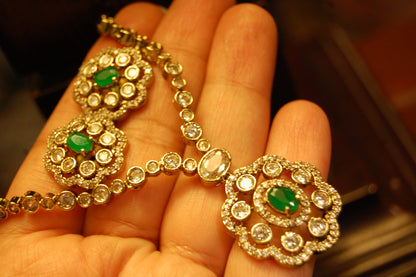 DELICATE GREEN & ZIRCON NECKLACE SET