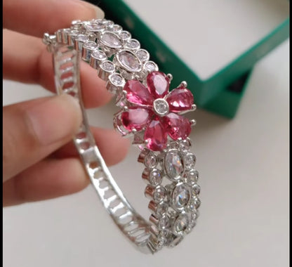 RED ZIRCON KARA