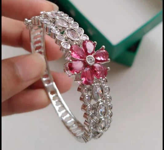 RED ZIRCON KARA