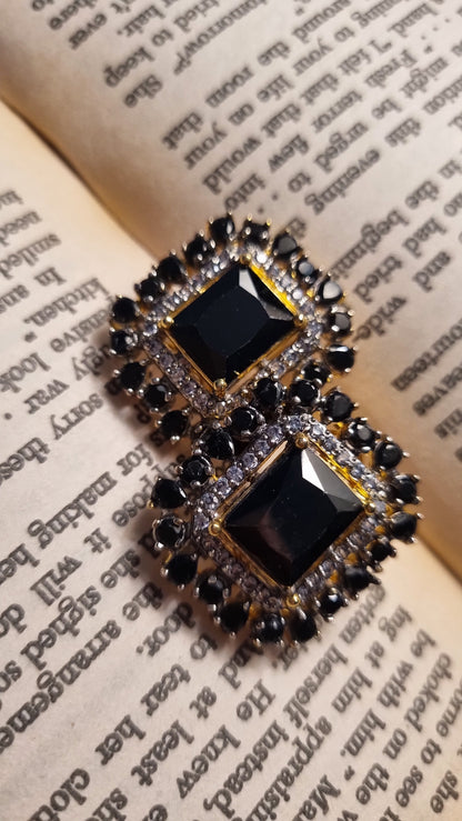 BLACK SQUARE EARRINGS