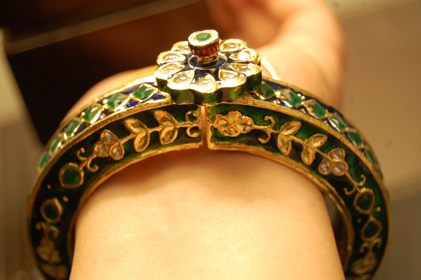 KARA IN MEENA & KUNDAN