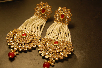 JHOOMAR STYLE EARRINGS IN KUNDAN & PEARLS & RED