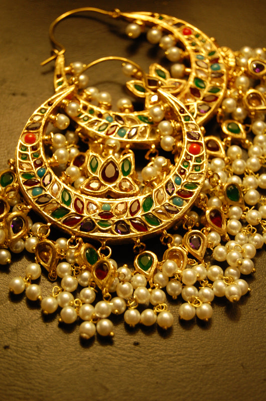 LARGE BALAS IN NAURATAN & PEARLS