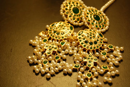 GREEN & PEARLS EARRINGS