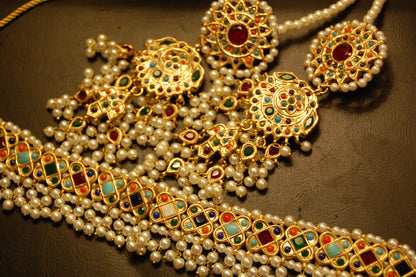 NAURATAN MULTI & PEARLS CHOKER SET