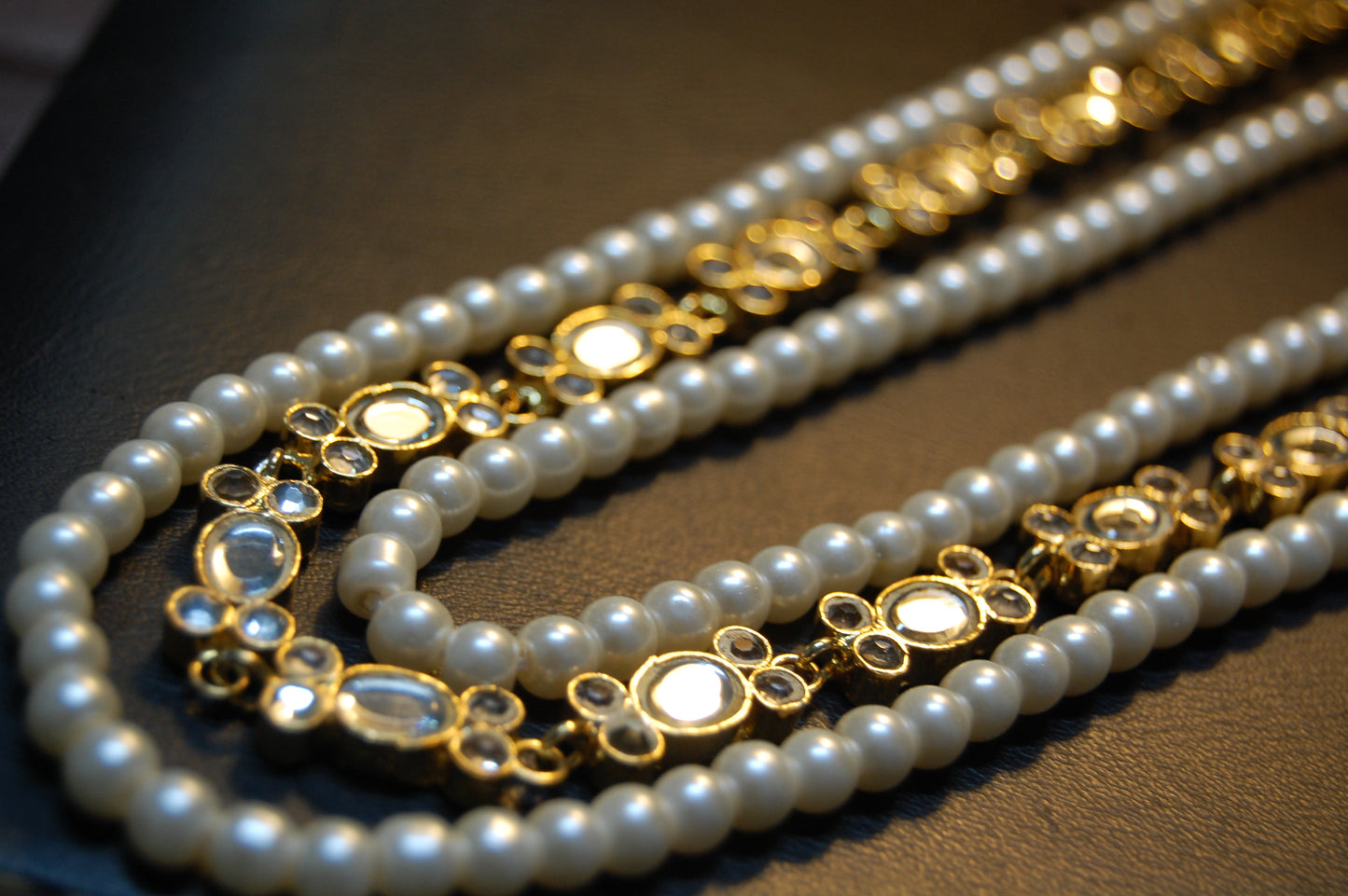 KUNDAN & PEARLS MALA