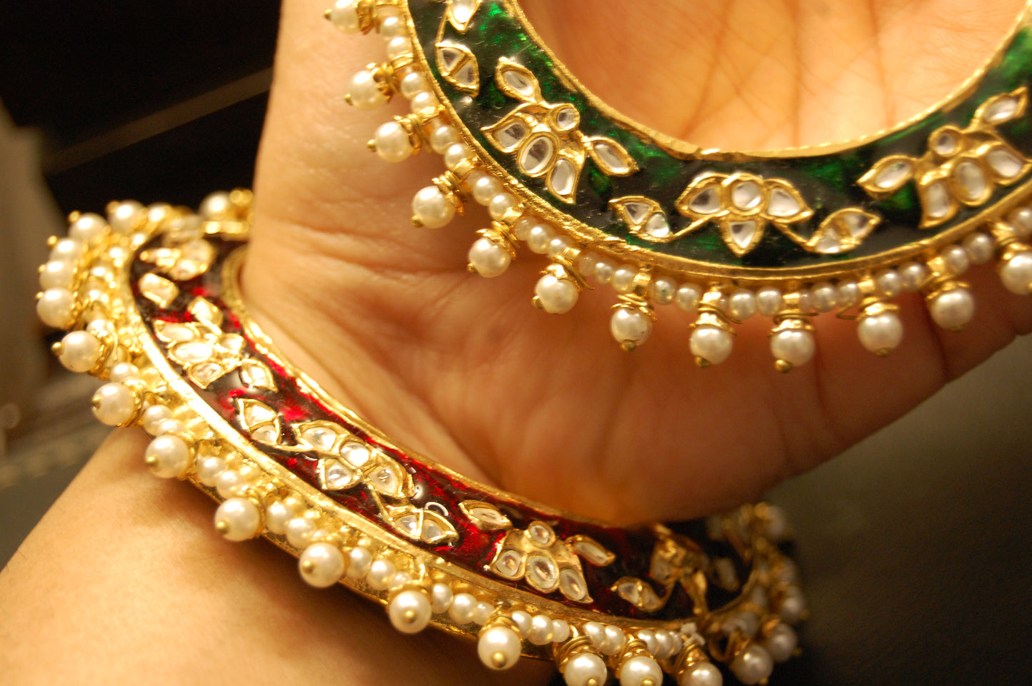 SINGLE, 3D MEENA & KUNDAN KARA , ONE SIDE GREEN OTHER RED MEENA