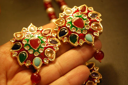 MULTI STONED PENDENT SET