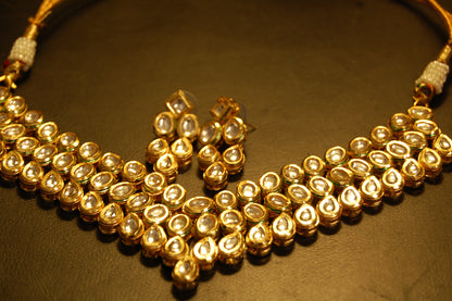 KUNDAN GULUBAND SET