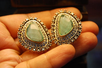 GREEN ZIRCON EARRINGS