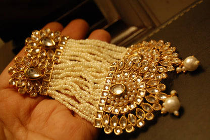 JHOOMAR STYLE EARRINGS IN KUNDAN & PEARLS