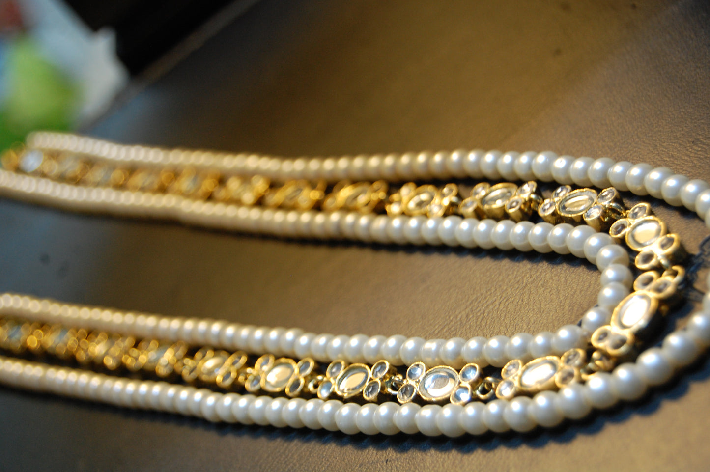 KUNDAN & PEARLS MALA